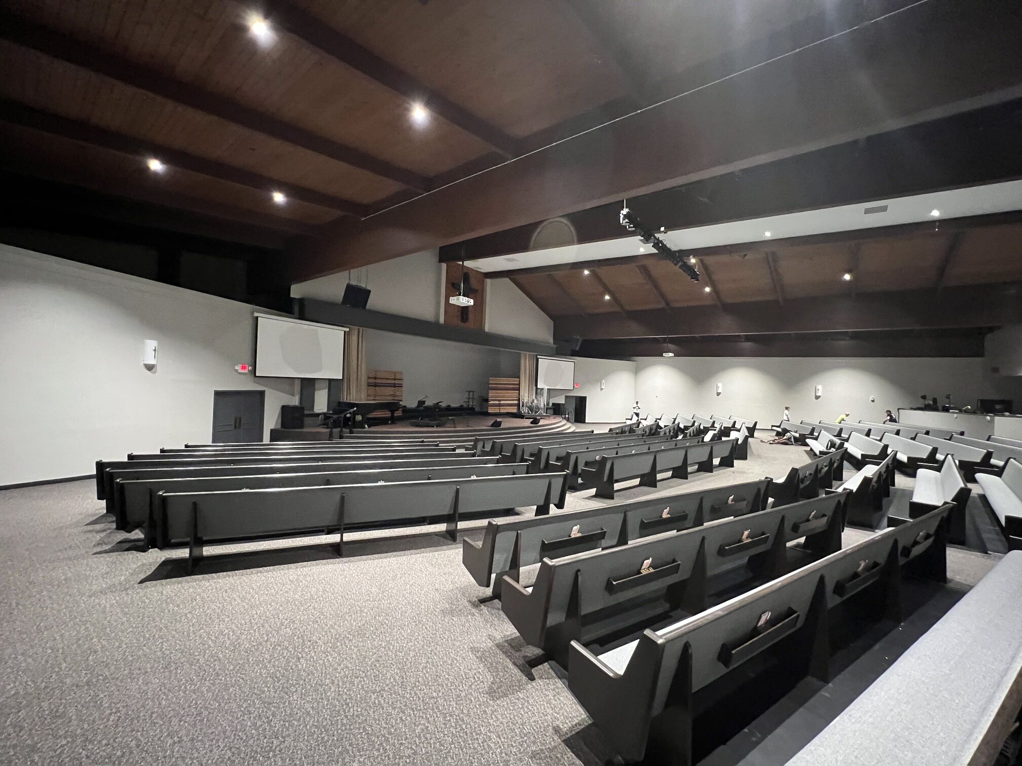 Left side View of a Kivetts new pew installation in Euless, Texas from Woods Church Interiors